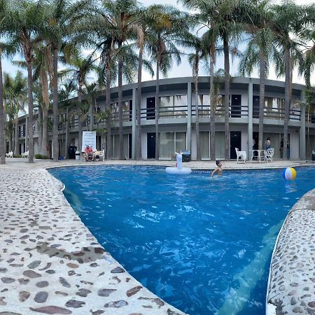 Hotel Suites Del Real Zapopan Exterior foto
